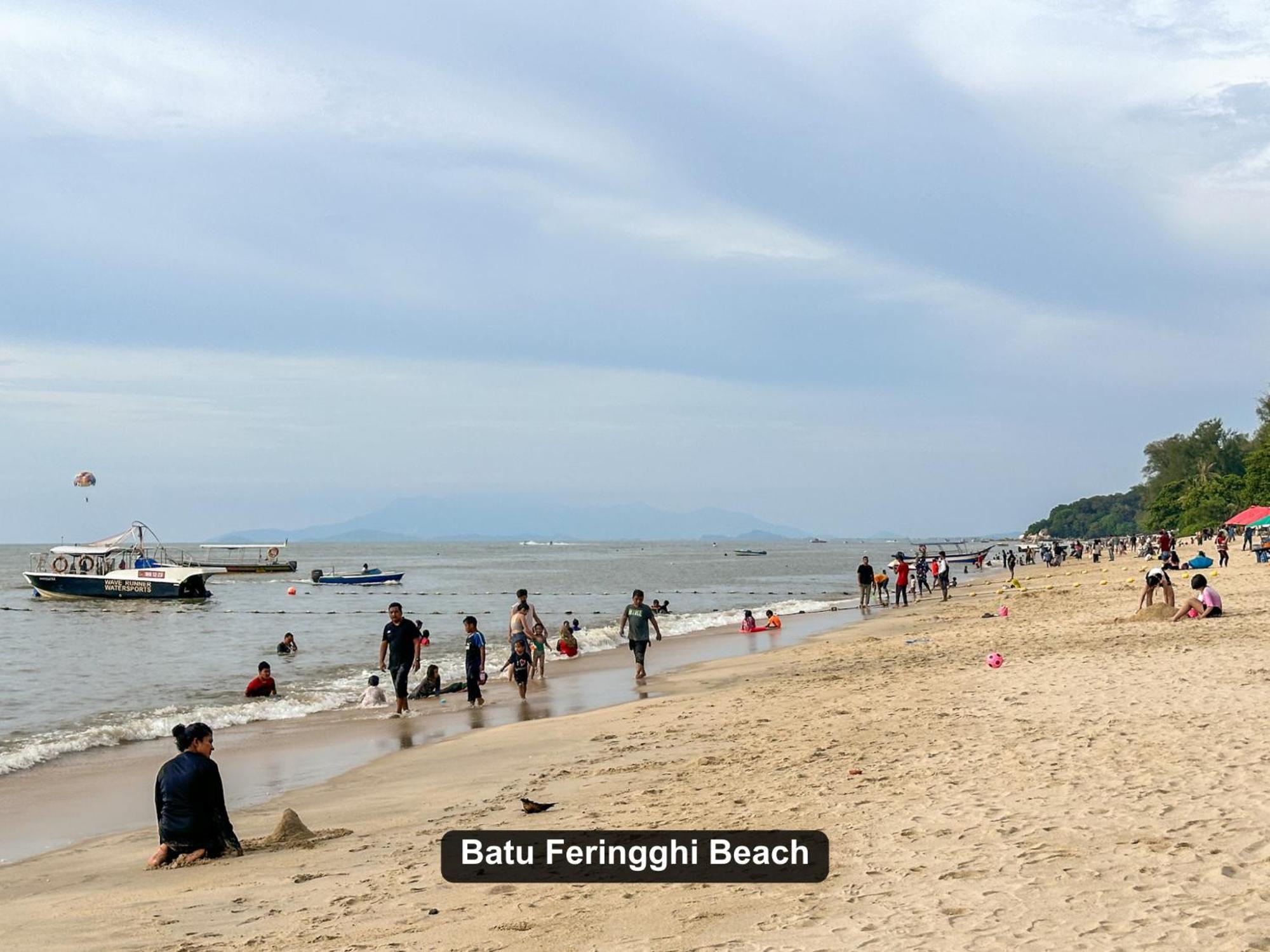 By The Sea- Pool And Sea View Apartment Batu Feringgi Ngoại thất bức ảnh